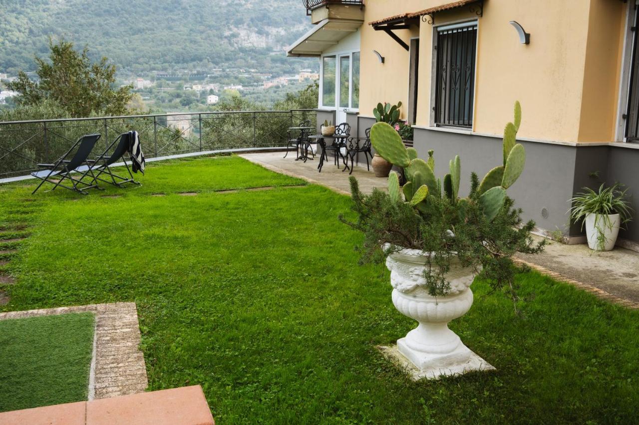 Villa Fanella, Independent House Between Sorrento & Amalfi Piano di Sorrento Luaran gambar