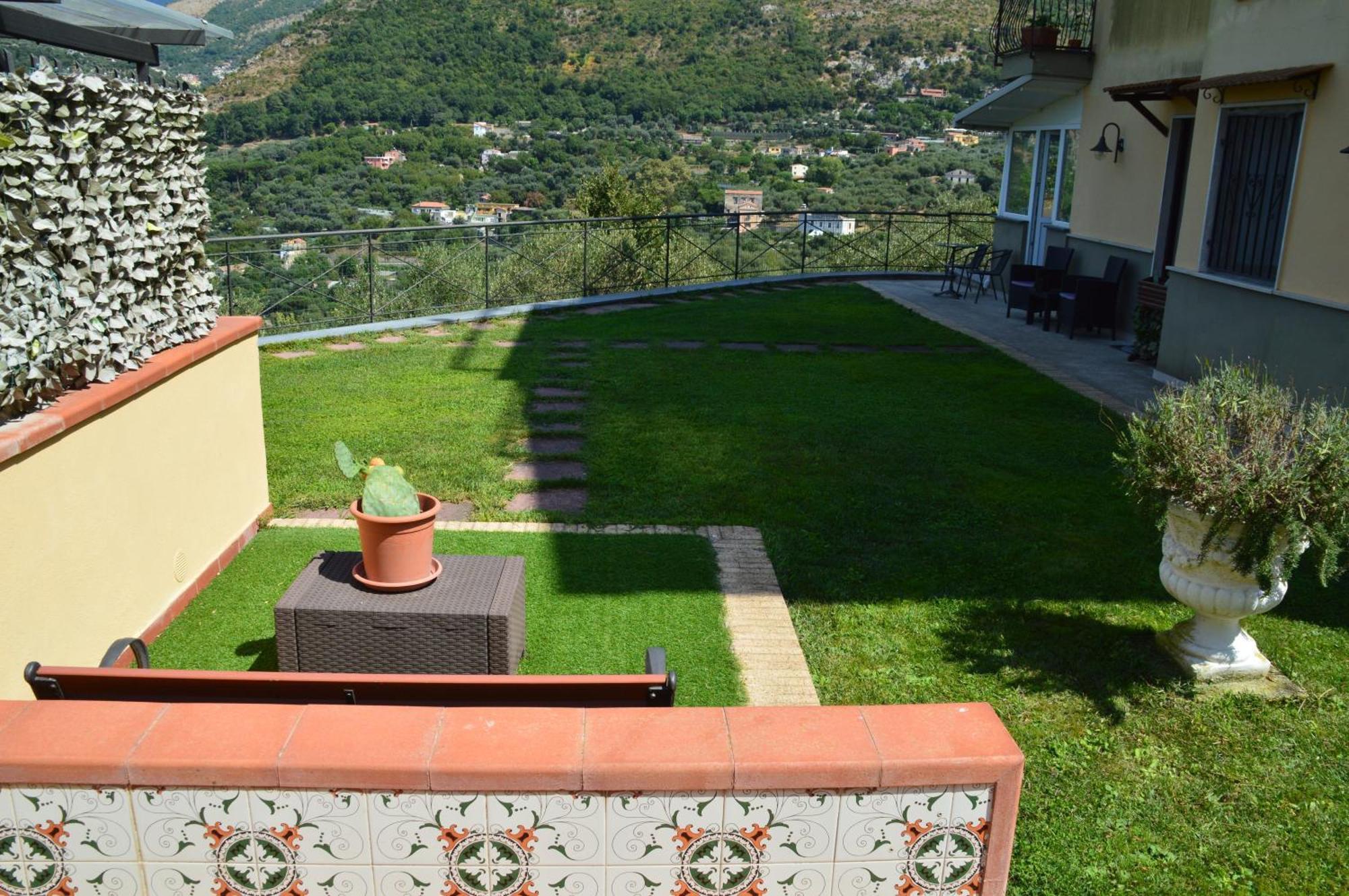 Villa Fanella, Independent House Between Sorrento & Amalfi Piano di Sorrento Luaran gambar